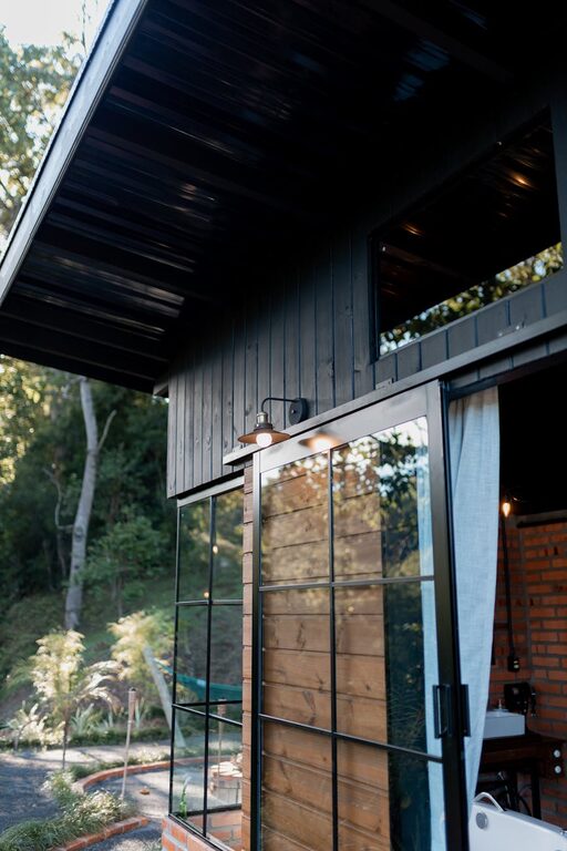 What a Small Building or Private House Needs to Qualify for a “Green” Certificate in Singapore